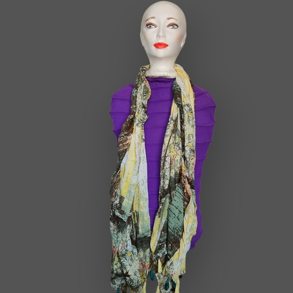 Womens Elegant Green and Yellow Scarf - Picture 4 of 11